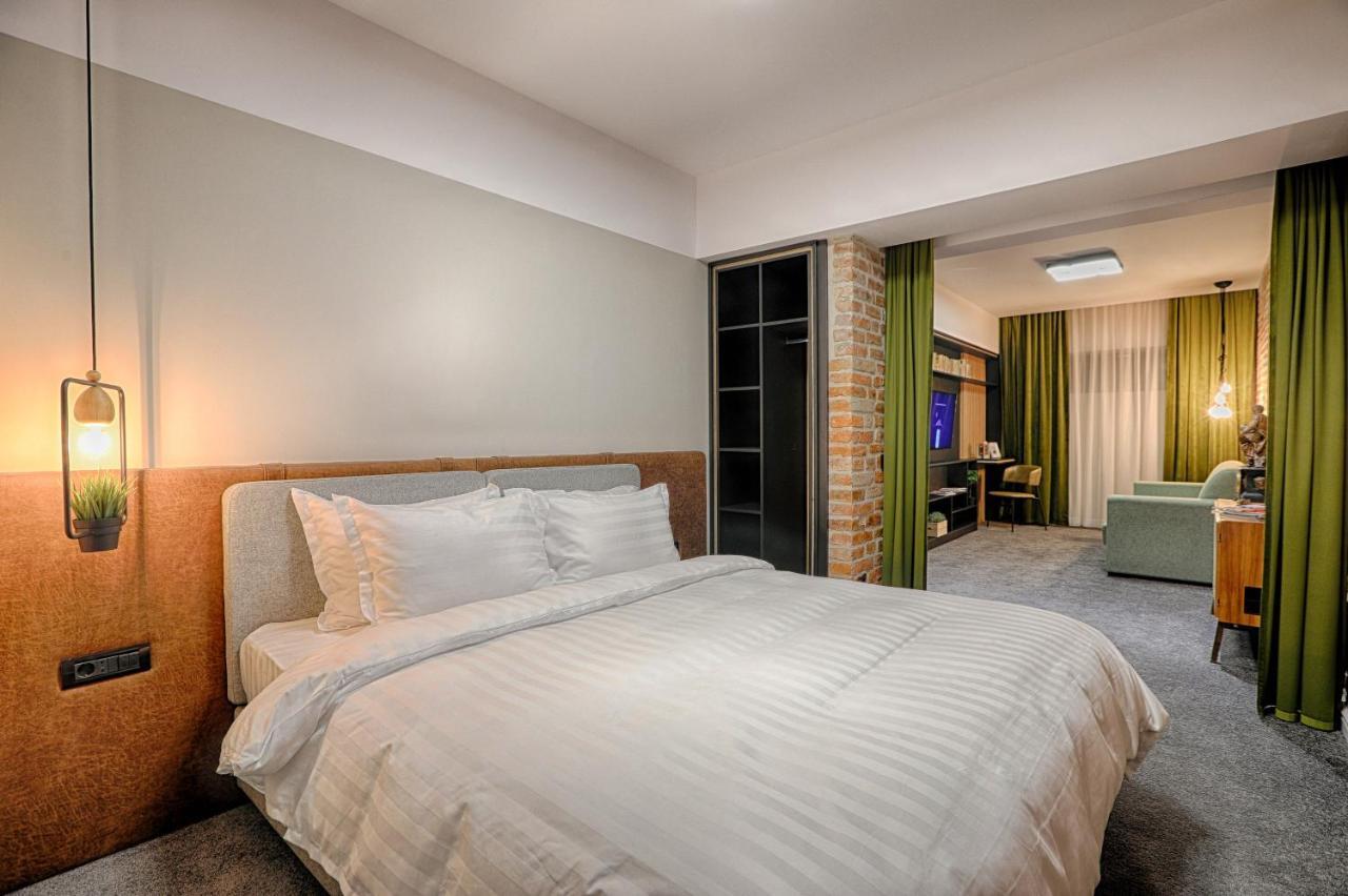 Nani Nani Boutique Hotell Braşov Exteriör bild