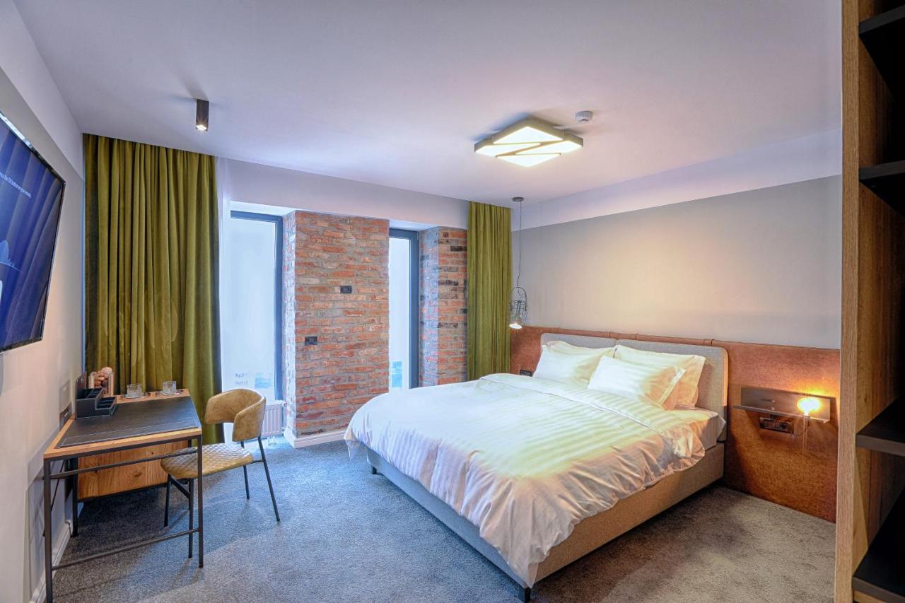 Nani Nani Boutique Hotell Braşov Exteriör bild